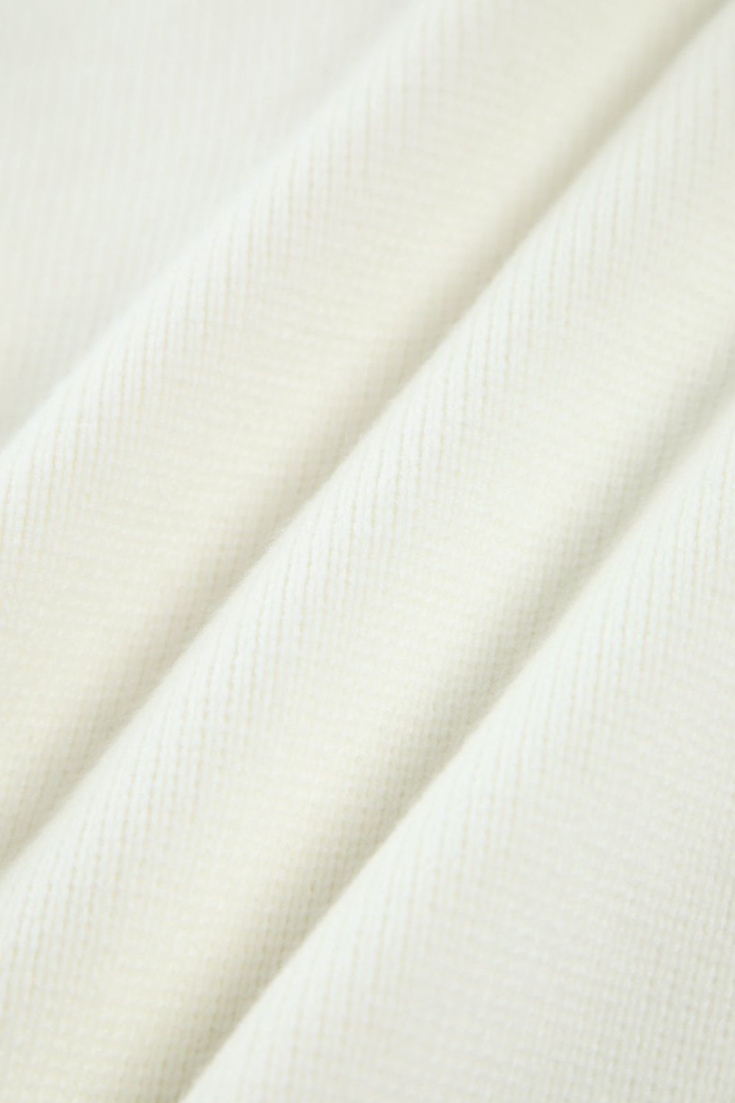 Women's cropped knit cardigan - Elegant and feminine