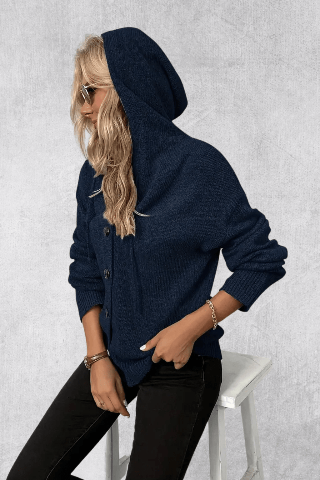 Women's lightweight cardigan - Breathable and versatile